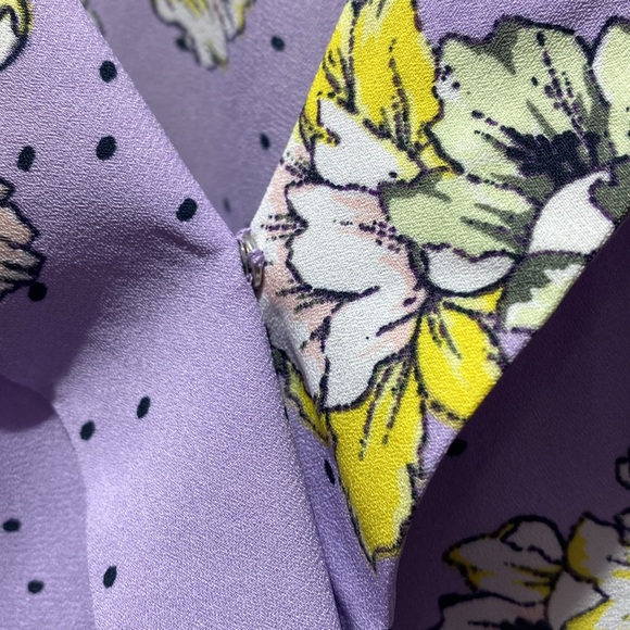 Ophelia Roe size 2 X polyester top purple with yellow flowers - Picture 2 of 5